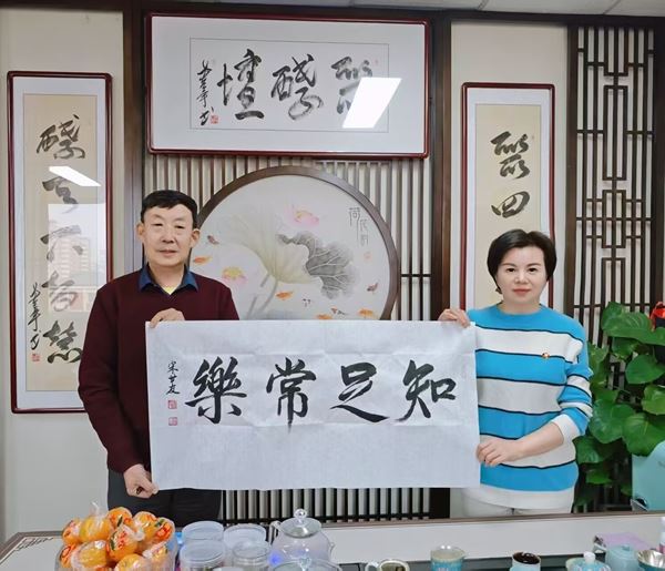 魏春香承传红旗渠精神(图1)