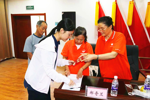 监利市“爱益行”爱心协会2025年“梦圆金秋”助学活动温暖启幕(图2)
