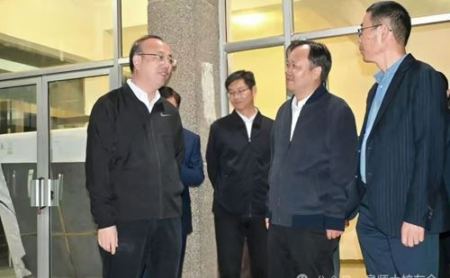 安徽省政协副主席张祥安回母校阜师大调研指导高水平大学建设(图2) 安徽省政协副主席张祥安回母校阜师大调研指导高水平大学建设(图2)