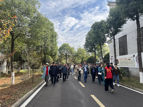 湖南首届老干部掼蛋大赛成功举办,助力湘酒振兴(图5) 湖南首届老干部掼蛋大赛成功举办,助力湘酒振兴(图5)