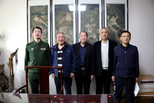 绣线里的红色年轮(图3) 绣线里的红色年轮(图3)