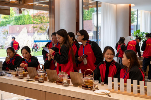 粤黔协作助推康养产业——黔西南州打造“金州康养师”劳务品牌(图1)