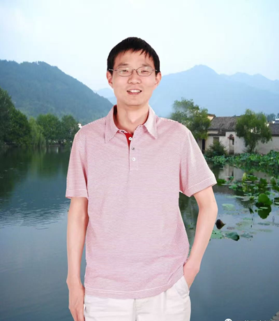 用文学穿透岁月的生命力——安频散文集《步履致远》读后感(图1) 用文学穿透岁月的生命力——安频散文集《步履致远》读后感(图1)